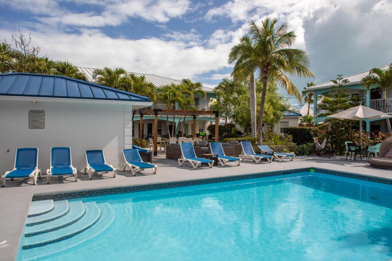 Island Club Turks & Grace Bay Place Exterior photo