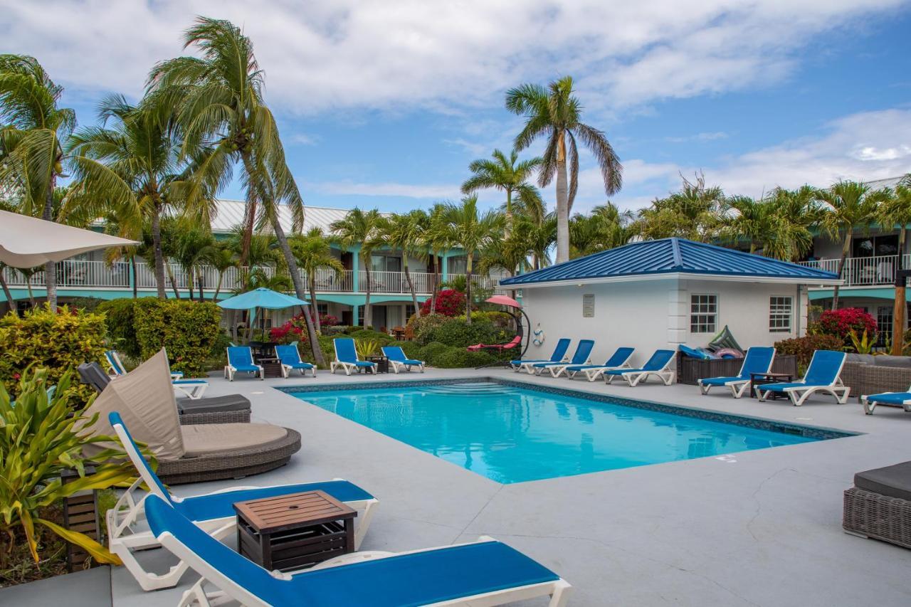 Island Club Turks & Grace Bay Place Exterior photo