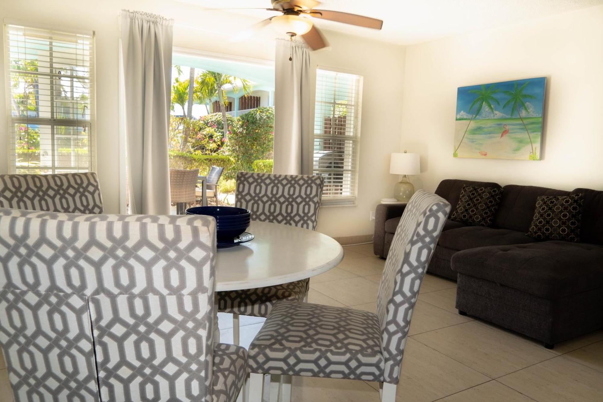 Island Club Turks & Grace Bay Place Exterior photo